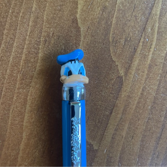 Vintage Disney Store Donald Ball Point Pen in Original Case - Picture 9 of 11